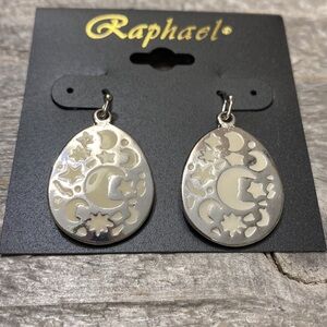 Raphael NWOT Silver Tone Moon & Stars Teardrop Earrings!